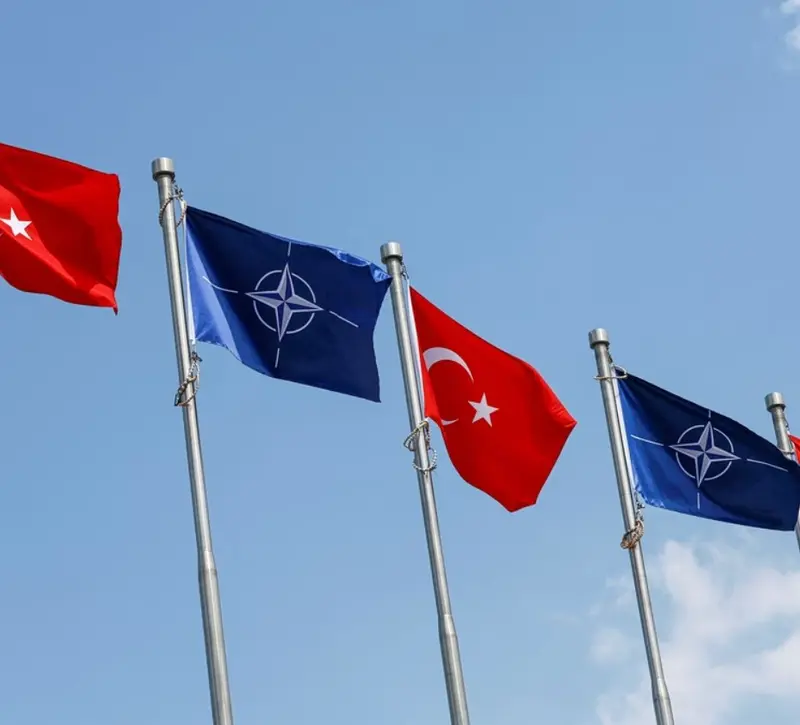 Σύνοδος ΝΑΤΟ: Αμυντικές δαπάνες, ανακατανομή των βαρών και στήριξη της Ουκρανίας