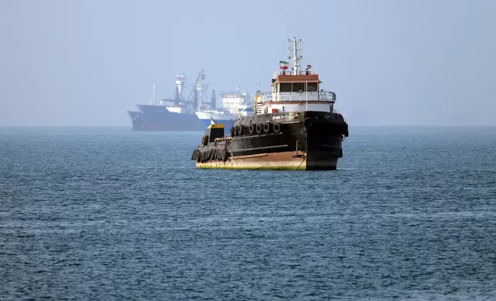 Project Freedom: Γιατί «πάγωσε» ο Τραμπ την επιχείρηση στα Στενά του Ορμούζ