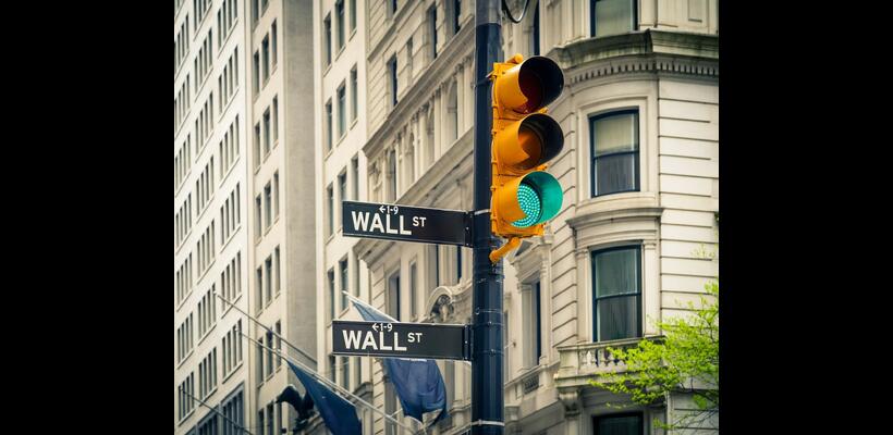 Wall Street: Ανεβαίνουν τα αμερικανικά futures εν μέσω ενίσχυσης των τιμών πετρελαίου