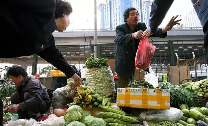 Μεταδίδεται ο κορωνοϊός από εισαγωγές τροφίμων;