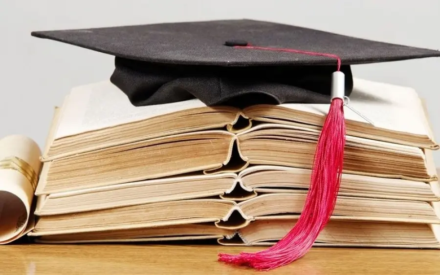 Σουλτανάτο του Ομάν: Δίνει υποτροφία σε ένα κύπριο πολίτη