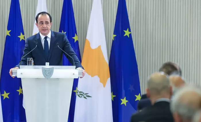 ΠτΔ: Υπέγραψε τον νόμο για παράταση στη μείωση των φόρων στα καύσιμα