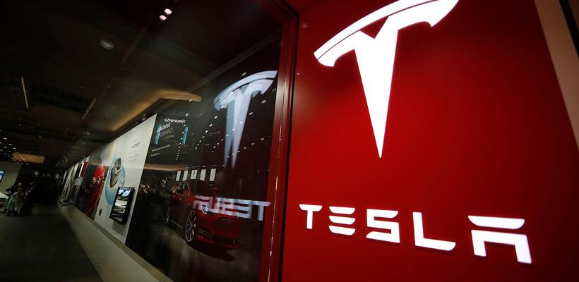 Εκτοξεύτηκε η μετοχή της Tesla - Πόσο ψηλά θα φτάσει;