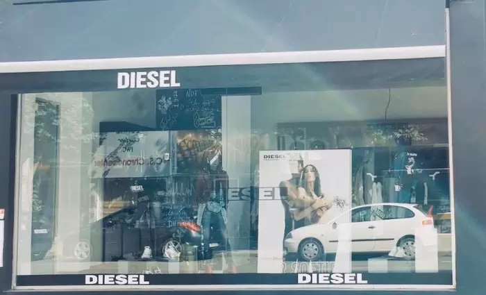 Άνοιξε τις πύλες του το πρώτο κατάστημα Diesel στην Λευκωσία