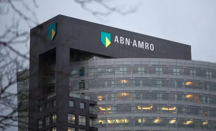 ABN Amro: Το Δημόσιο μειώνει τη συμμετοχή 10,5% – Ανοίγει ο δρόμος για ιδιωτικοποίηση