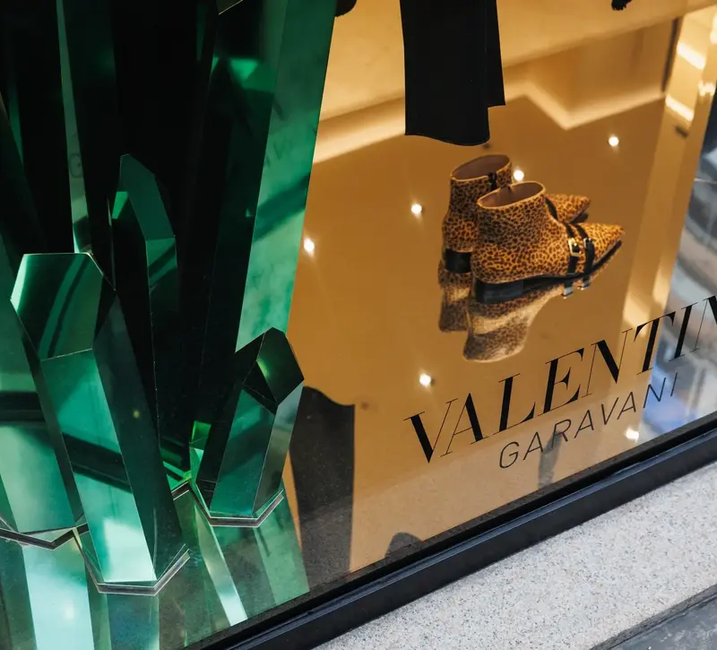 Η Valentino ετοιμάζει την πρώτη της έκδοση ομολόγου για να αποπληρώσει τις τράπεζες