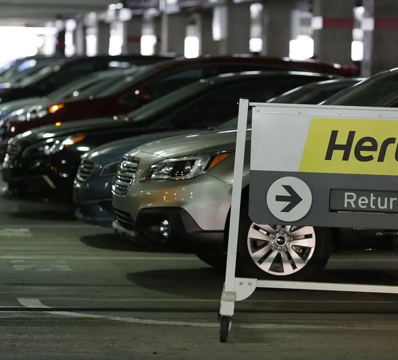 Hertz: Δύσκολο ξεκίνημα για το 2026 με ζημιές και αυξημένο κόστος