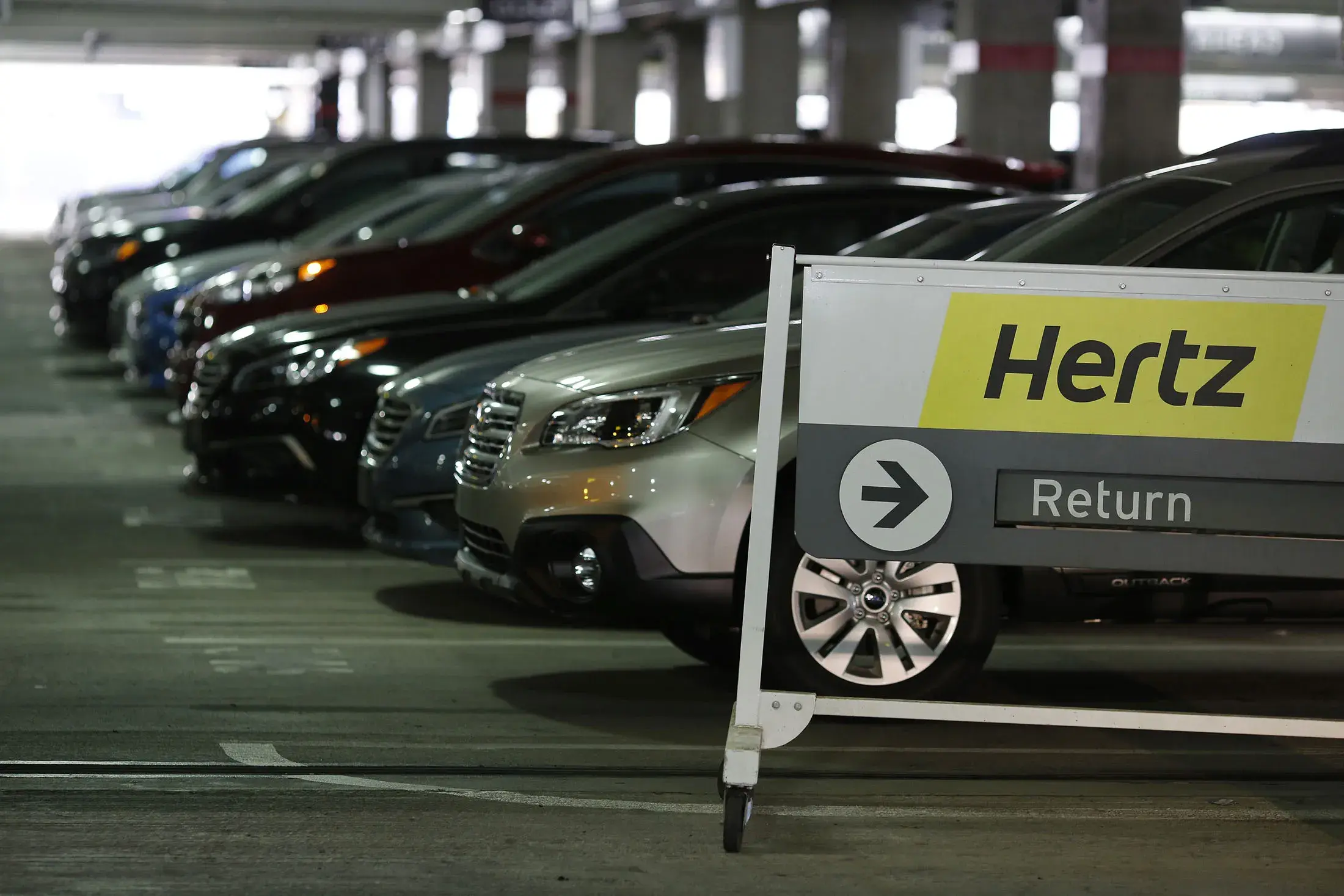 Hertz: Δύσκολο ξεκίνημα για το 2026 με ζημιές και αυξημένο κόστος