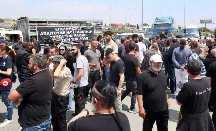 Επί ποδός η Αστυνομία για τη διαμαρτυρία κτηνοτρόφων στη Ριζοελιά