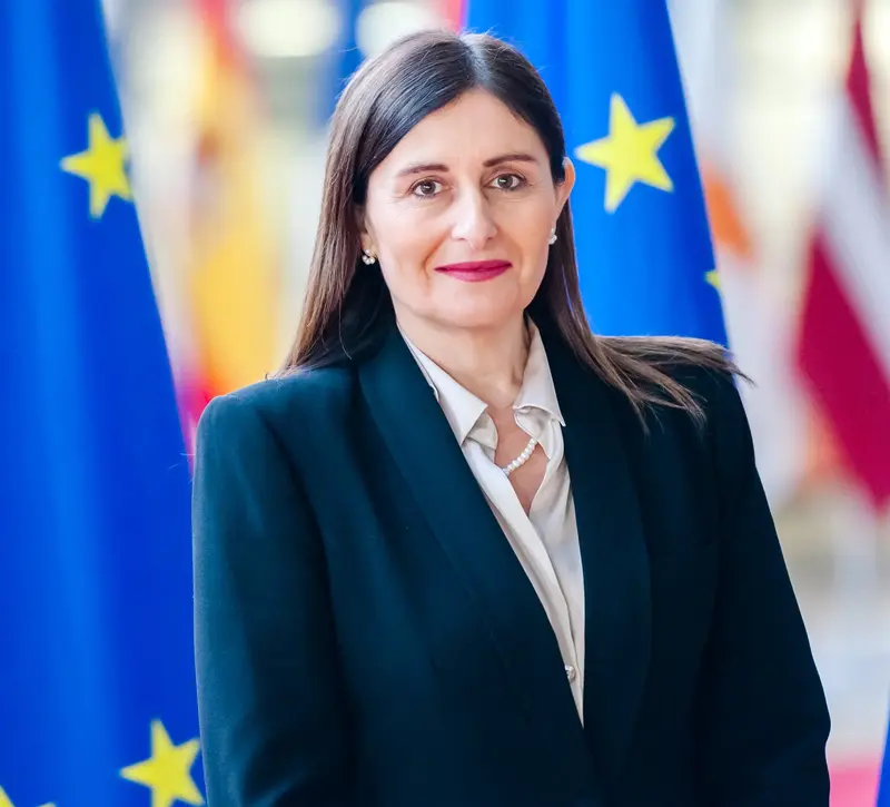 Υφ. Ναυτιλίας: Επίσκεψη εργασίας σε Χίο και Βρυξέλλες για διεθνείς επαφές και προώθηση της ισότητας