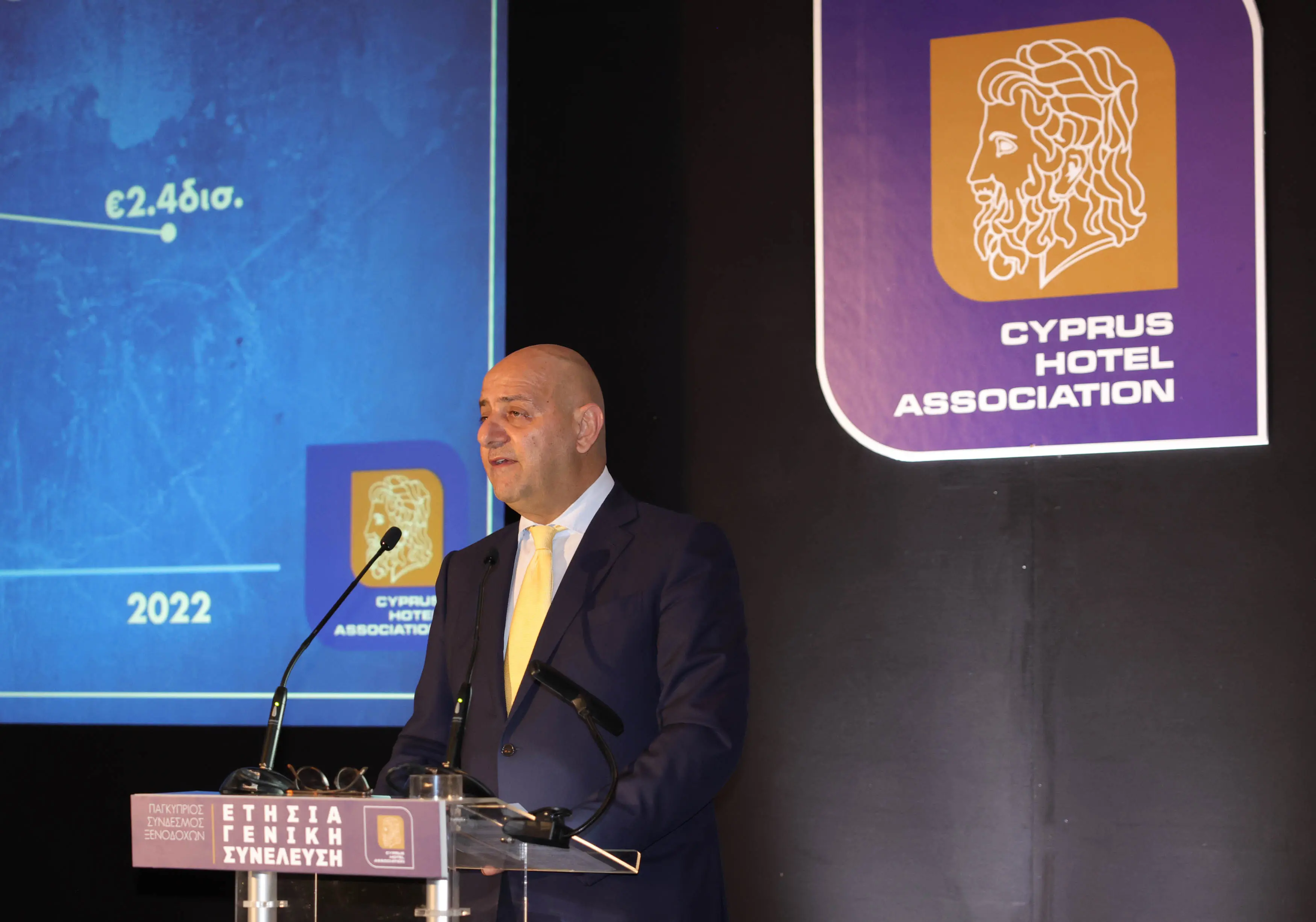 Έρχονται στα αεροδρόμια της Δημοκρατίας για διακοπές στα κατεχόμενα