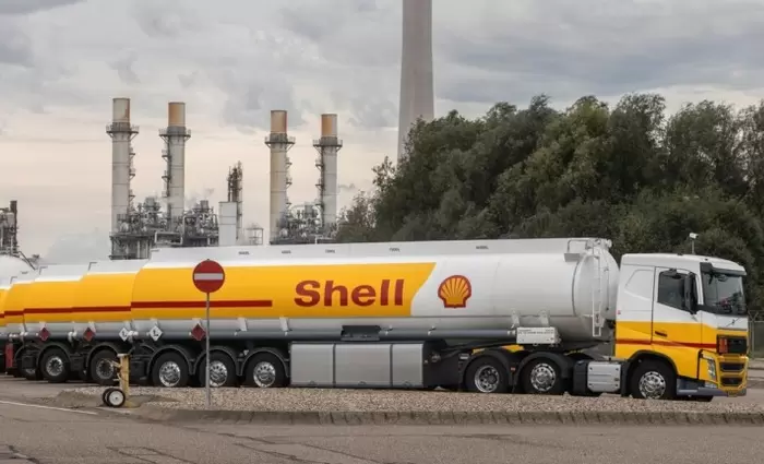 H μεγαλύτερη πετρελαϊκή της Ευρώπης ακυρώνει το πρόγραμμα αντιστάθμισης των εκπομπών αερίων της