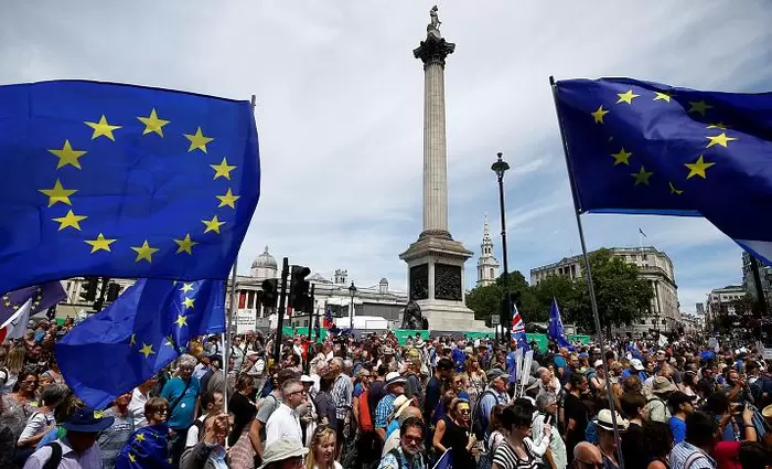 Δυσάρεστες συνέπειες για χιλιάδες επιχειρήσεις λόγω Brexit