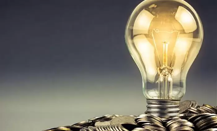 Μείωση 14% του ΦΠΑ στο ρεύμα αποφάσισε το Υπουργικό - Ποιους αφορά