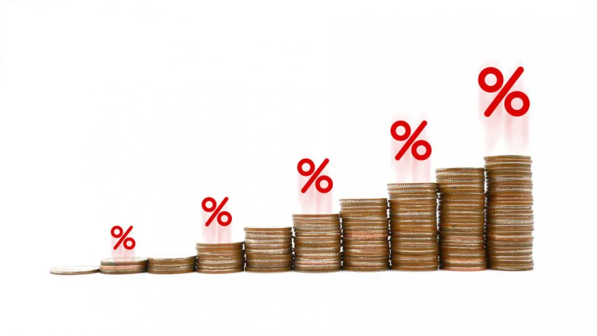 Ο προάγγελος αύξησης των επιτοκίων και τα υπερχρεωμένα νοικοκυριά και επιχειρήσεις