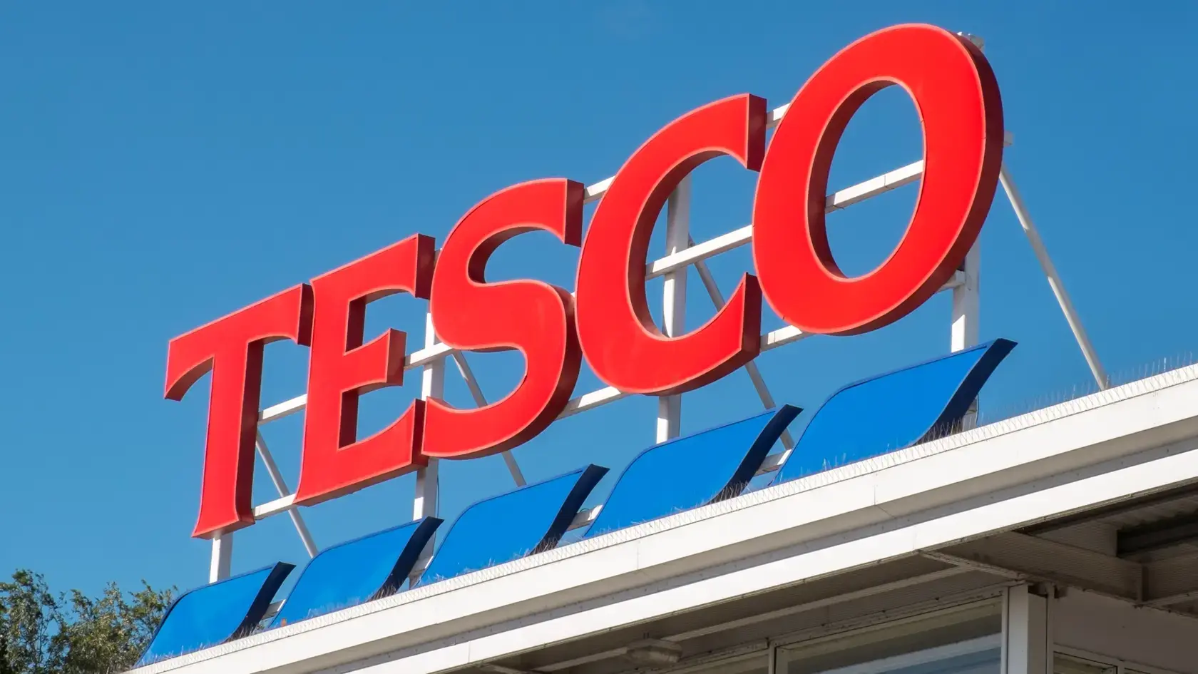 Tesco: Στο τραπέζι η πώληση των δραστηριοτήτων της σε τρεις ευρωπαϊκές χώρες