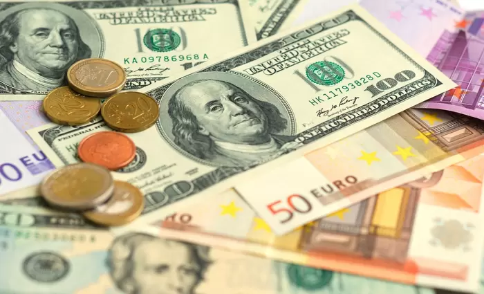 Δολάριο: Εκτίναξη ως «ασφαλές καταφύγιο» μετά την κλιμάκωση στη Μέση Ανατολή