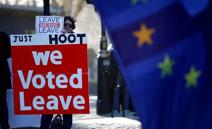 Ο Fitch υποβάθμισε την Βρετανική οικονομία υπό τον φόβο του 