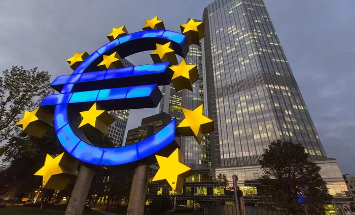 FT: Η ΕΕ έχει ανάγκη από νέο QE και δημοσιονομική τόνωση