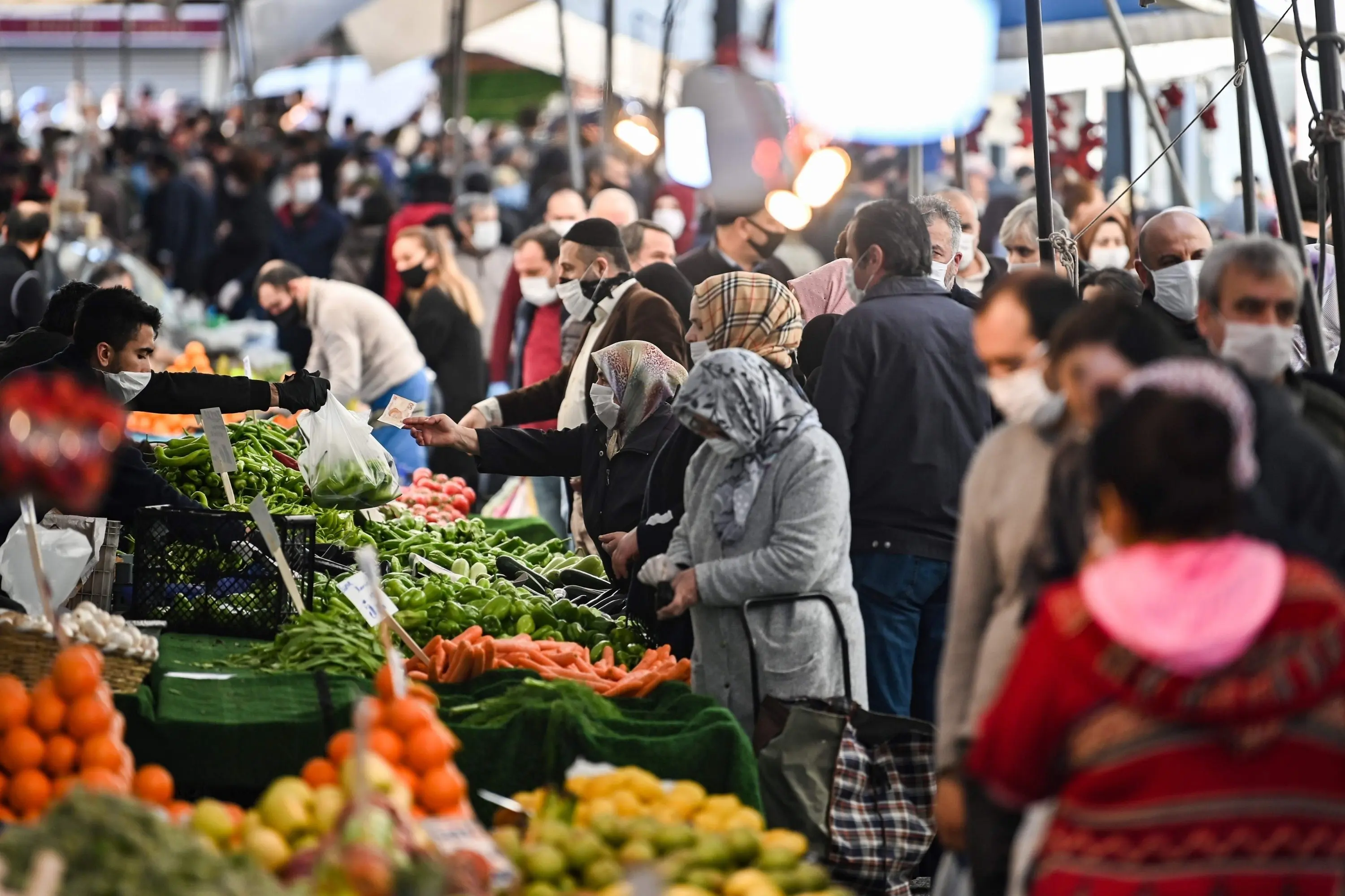 Deutsche Welle: Η Τουρκία στενάζει κάτω από τον πληθωρισμό ρεκόρ 