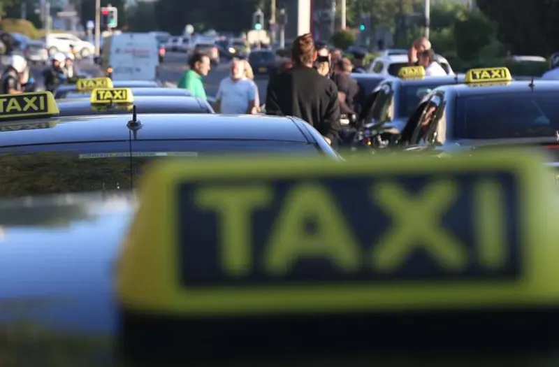 Τελεσίγραφο από τους οδηγούς αστικών ταξί - Προειδοποιούν με κινητοποιήσεις