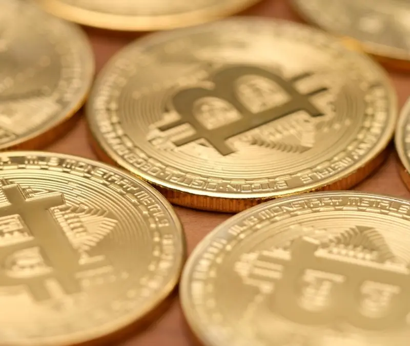 Στα $67.000 το Bitcoin με φόντο την ασταθή αγορά και τις εντάσεις στη Μέση Ανατολή