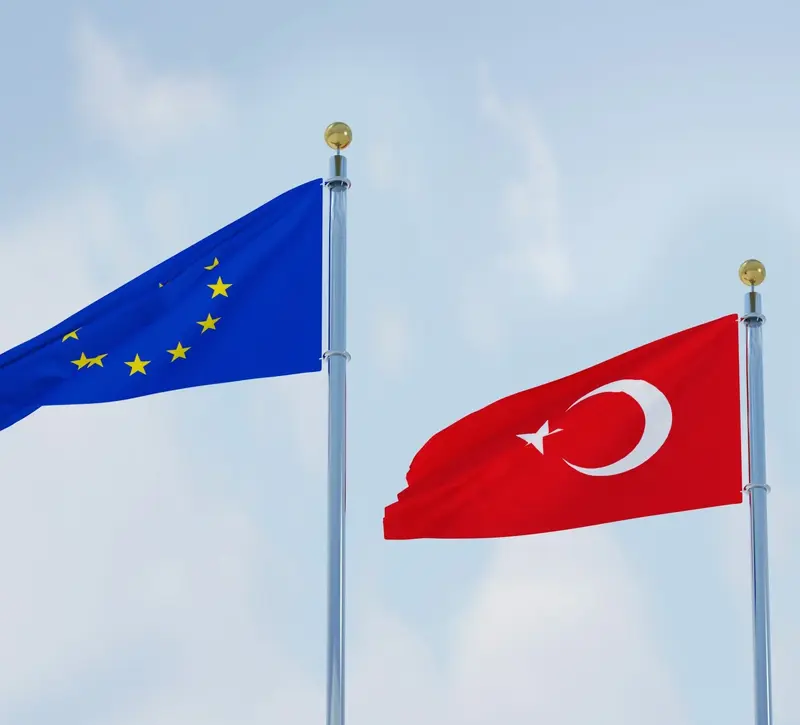ΕΕ για Τουρκία: Με τον περιορισμό των δικαιωμάτων απομακρύνεται από το ευρωπαϊκό της σχέδιο