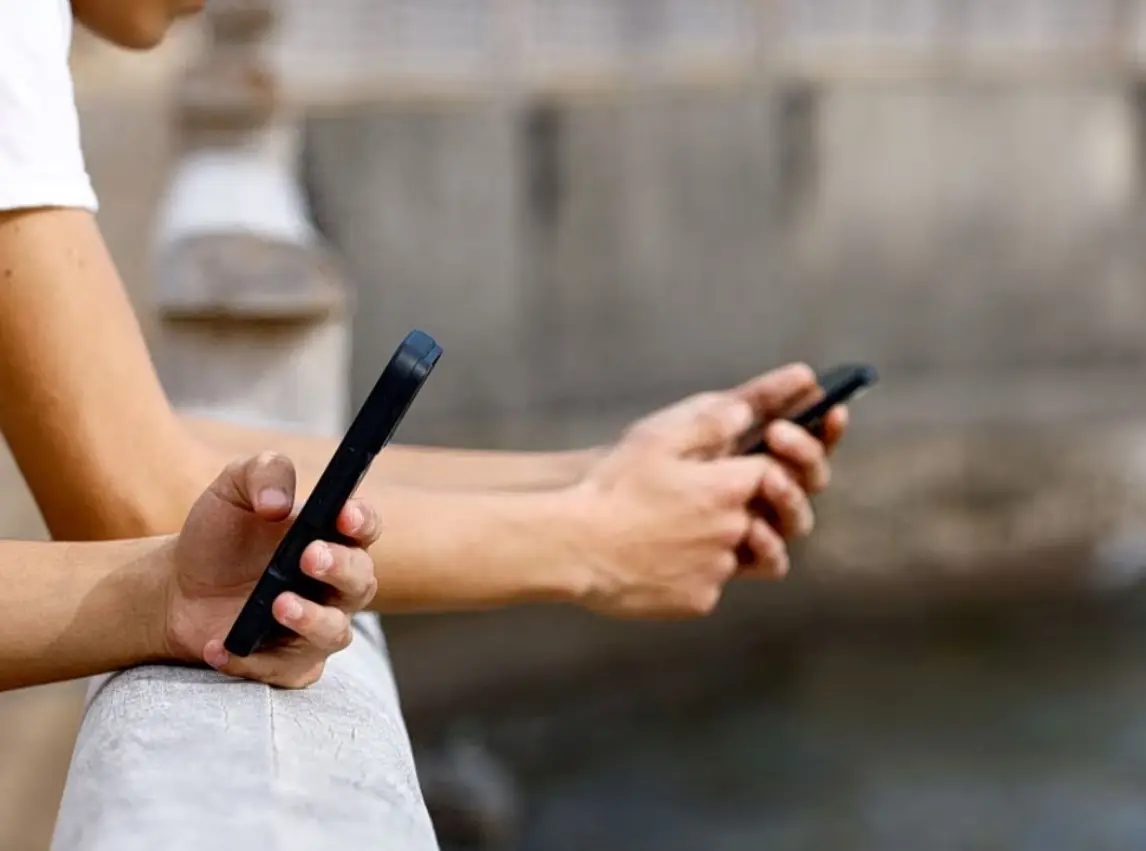 Social media: Πώς θα εφαρμοστεί η απαγόρευση χρήσης σε παιδιά στην Ελλάδα