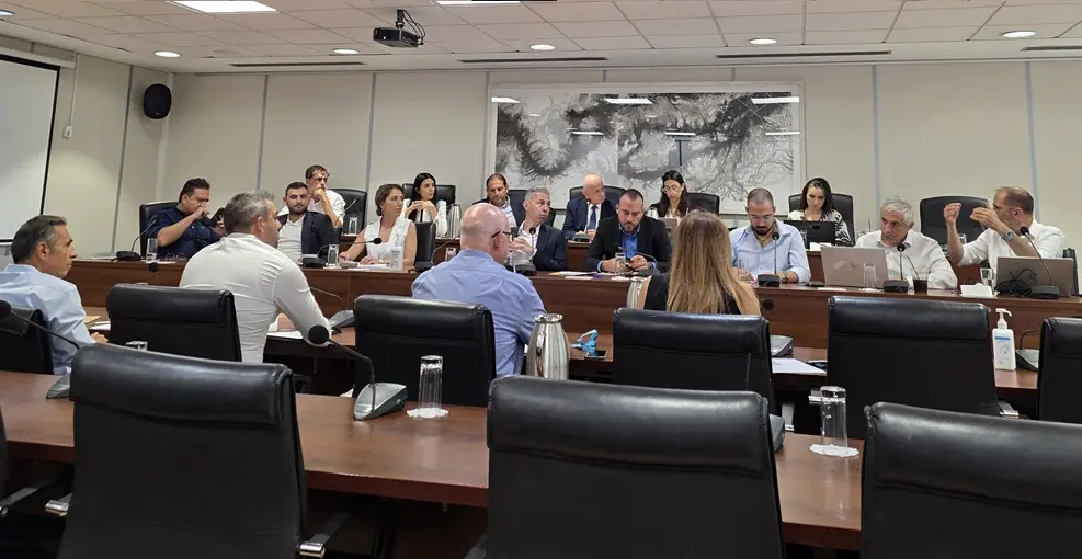 Στον «αέρα» 300 εργαζόμενοι στα υποστηρικτικά προγράμματα - Άλυτο το πρόβλημα με το επίδομα ανεργίας