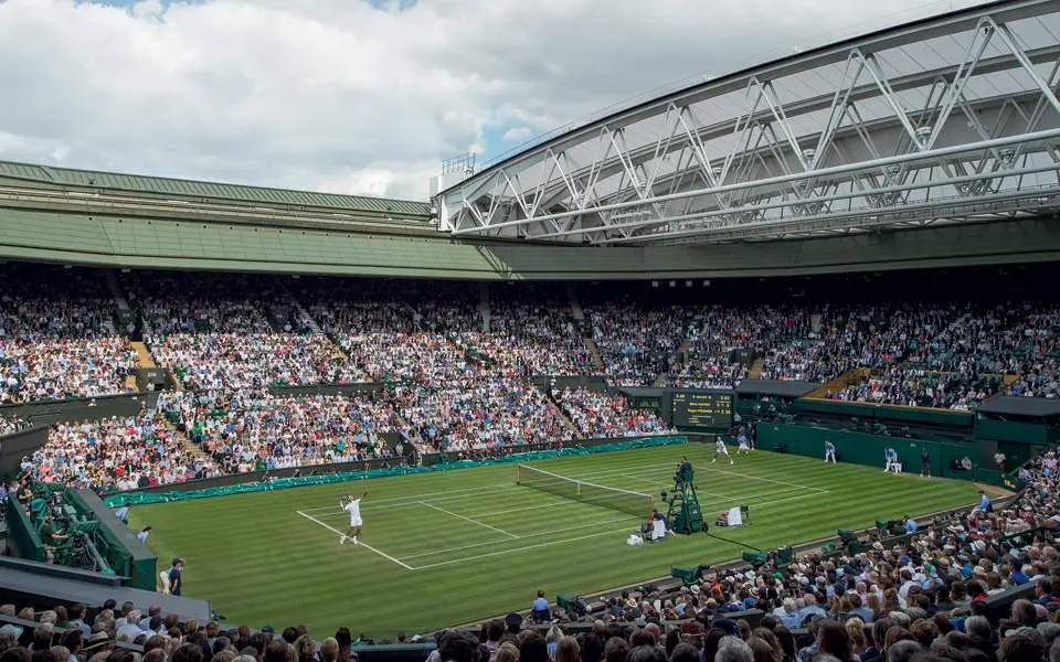 H ROLEX γιορτάζει 40 χρόνια συνεργασίας με το τουρνουά τένις του Wimbledon