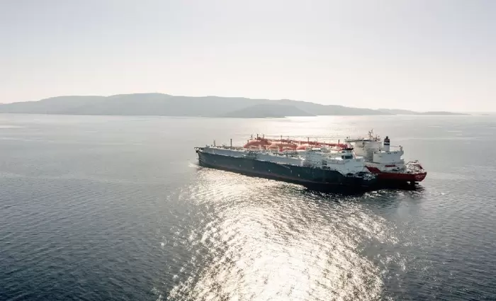 Πλέει από τη Νιγηρία για να προμηθεύσει 50.000 ευρωπαϊκά νοικοκυριά