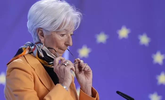 Λαγκάρντ: Δεν βλέπει λόγο για παρέμβαση του ΔΝΤ στη Γαλλία