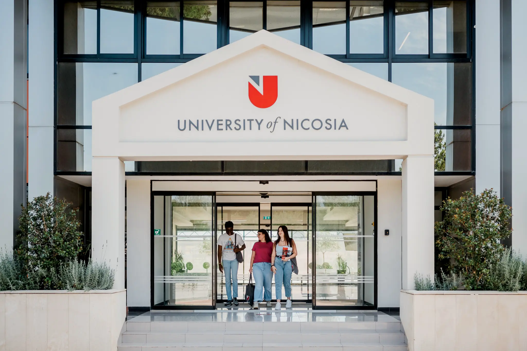 Διαχρονικά προσανατολισμένο προς το μέλλον