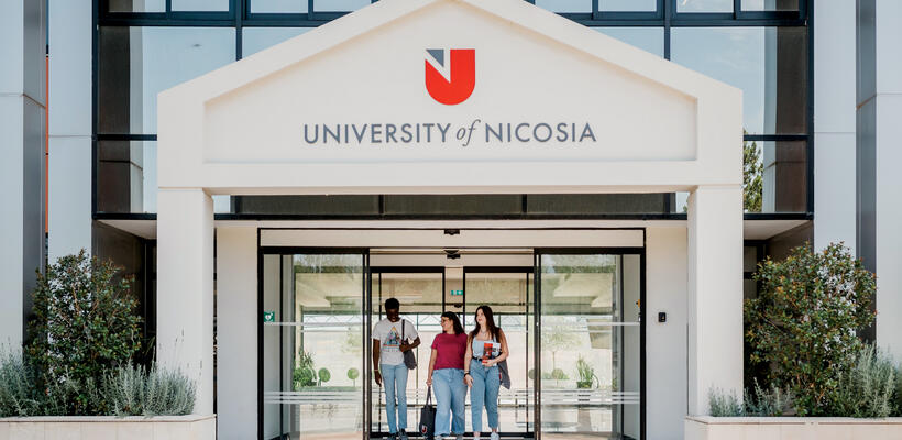 Διαχρονικά προσανατολισμένο προς το μέλλον