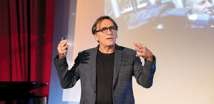 P. Economides: Πιστεύω σε αυτό που ονομάζεται τεχνοανθρωπολογία