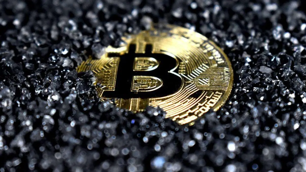 Bitcoin: Πτώση χωρίς φρένα - «Έχασε» και τα $36.000