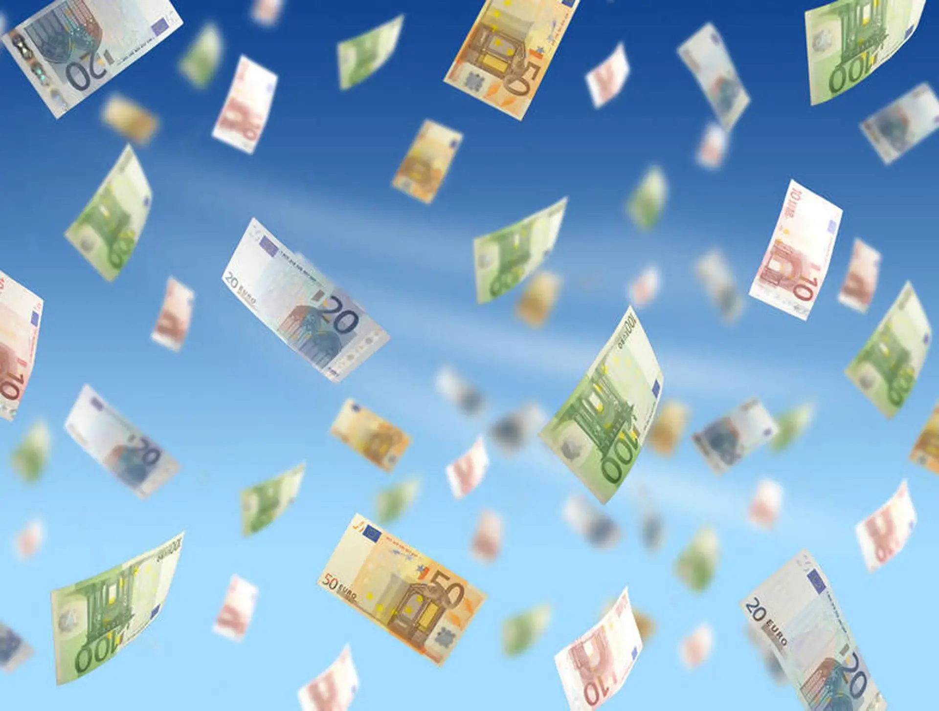 FT: Πόσο απειλεί τις αγορές το πολύ...τζάμπα χρήμα;