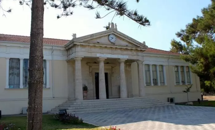 Κατέρχονται σε απεργία οι εργαζόμενοι στο Δήμο Πάφου