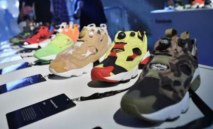 Για πόσα δισεκατομμύρια ευρώ πουλάει η Adidas την Reebok