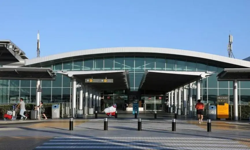 Με το δεξί η επιβατική κίνηση στα κυπριακά αεροδρόμια το ‘25