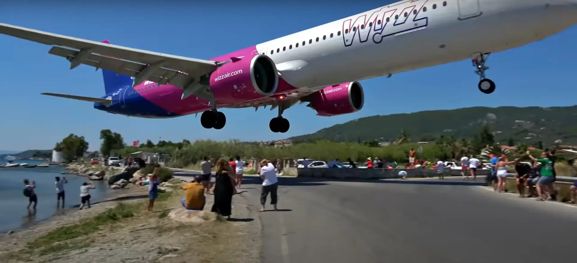 Προσγείωση που κόβει την ανάσα (Βίντεο)