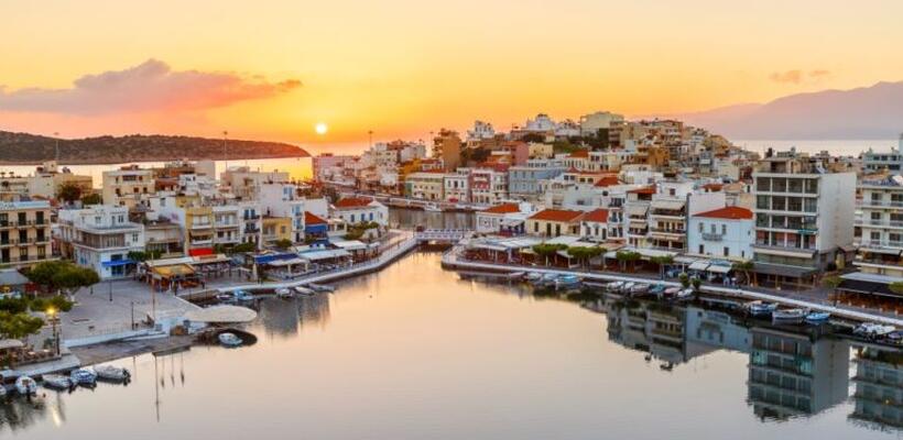 Le Figaro: Αυτά είναι τα κορυφαία ελληνικά νησιά για αγορά ακινήτων