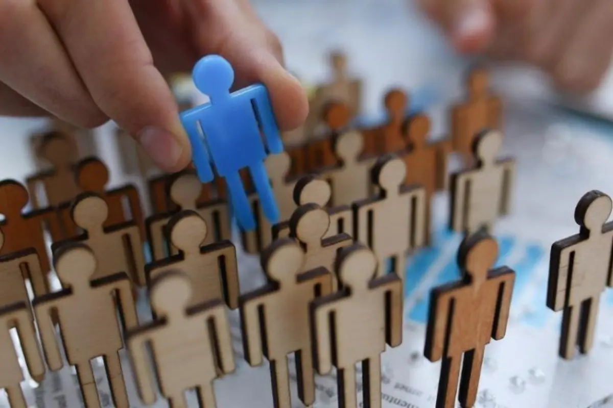 Ένας στους δύο νέους στην Κύπρο εργάζεται στο αντικείμενο που σπούδασε