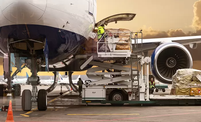 Βουτιά στις αεροπορικές μεταφορές με μείωση πέραν του 78,5%