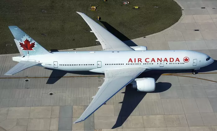 Αναγκαστική προσγείωση Boeing στην Χαβάη με τραυματισμό 37 επιβαινόντων