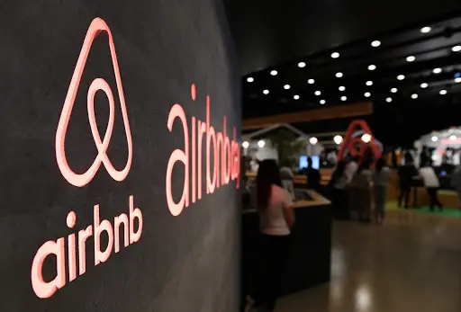 Η Airbnb αναπτύσσεται και επενδύει $1 δισ. στις δραστηριότητές της