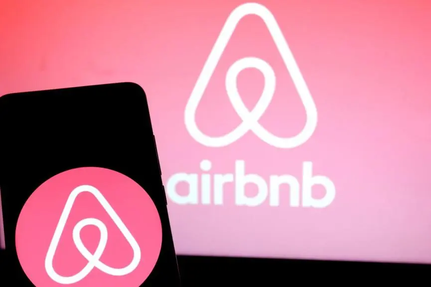 Η Airbnb αναστέλλει τις κρατήσεις στην Κίνα