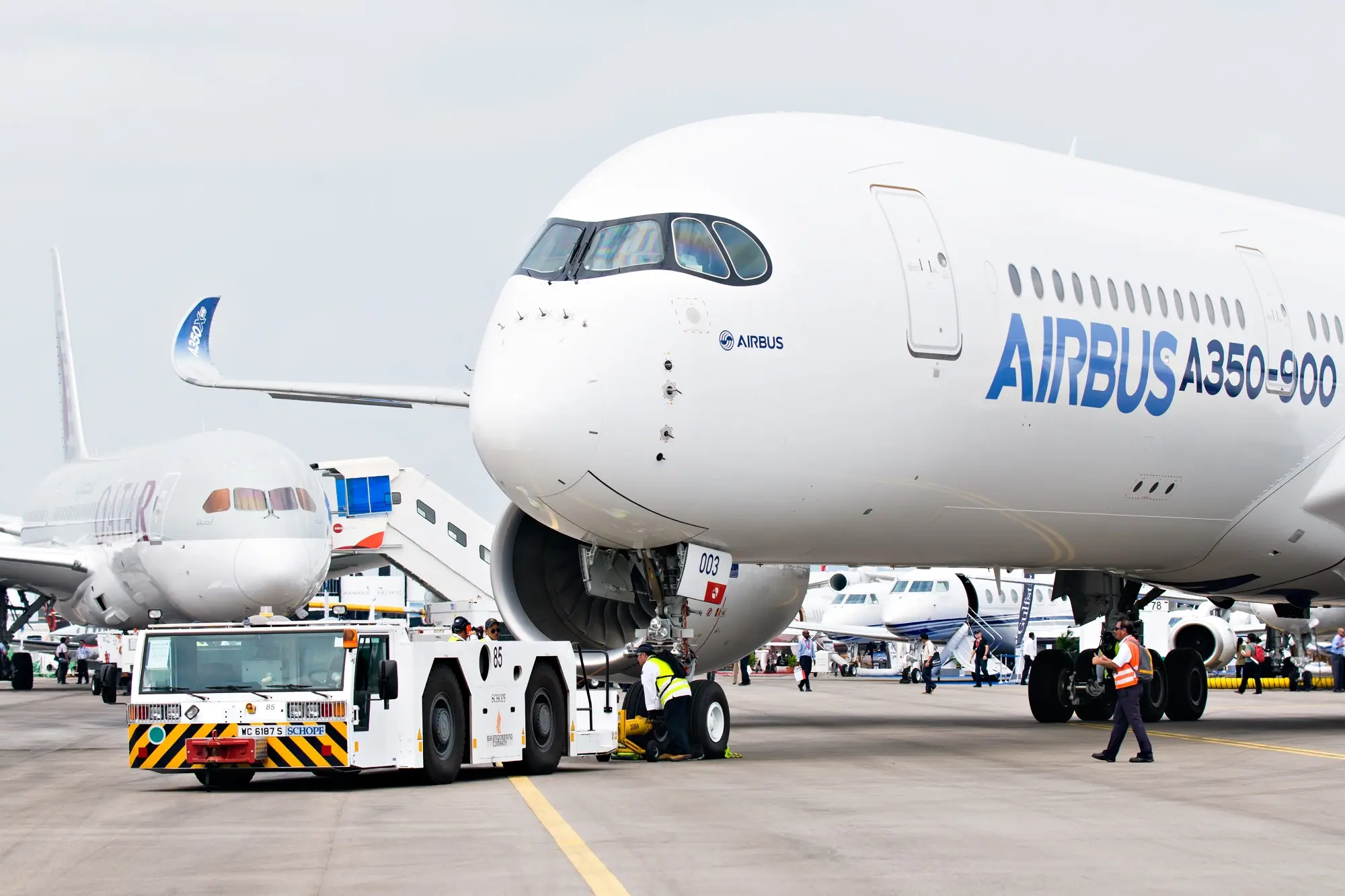 Η έλλειψη αεροπλάνων εκτινάσσει τις τιμές εισιτηρίων ενόψει ενός «καυτού» καλοκαιριού