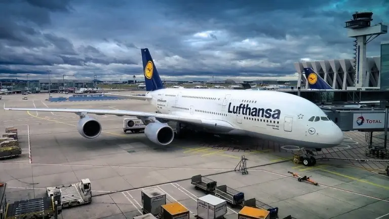 Lufthansa: Συνεχίζει την αναστολή των πτήσεων προς και από το Τελ Αβίβ έως τις 15 Ιουνίου