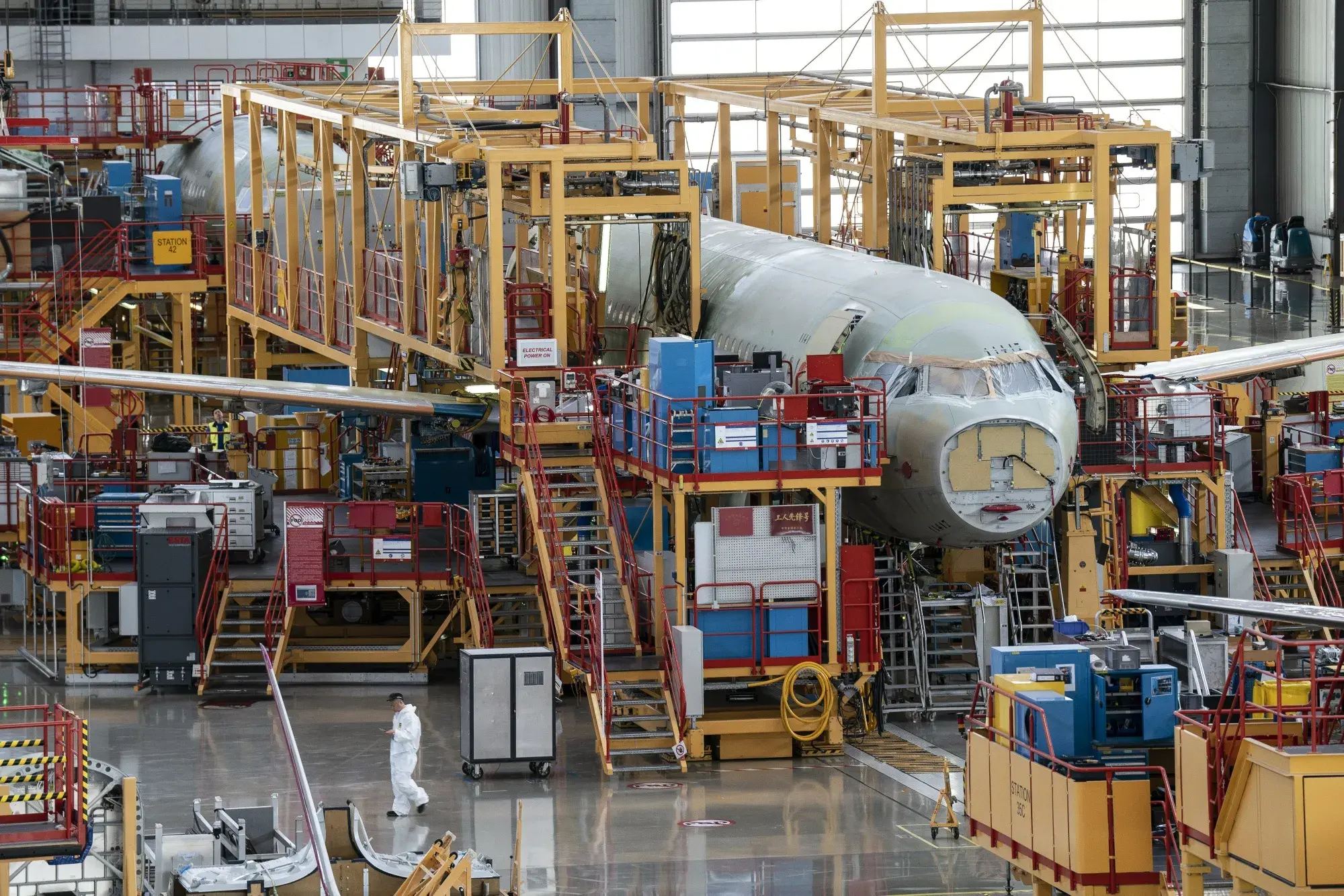 Πώς η ΕΕ προσπαθεί να προστατεύσει την Airbus και τις γερμανικές αυτοκινητοβιομηχανίες (γραφήματα)